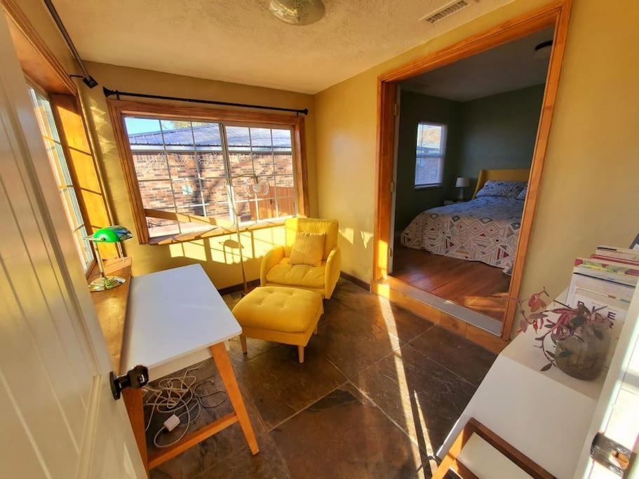 Lovely 2Br Pet Friendly Home In Heart Of Nob Hill Αλμπουκέρκι Εξωτερικό φωτογραφία